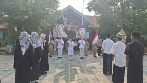 Peringatan Hari Pahlawan, Siswa SMPN 1 Krembung Sajikan Teatrikal Perlawanan Puncak Surabaya