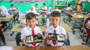 Mulai Hari Ini, Uji Coba Makan Gratis di Jawa Tengah Mulai Dilakukan