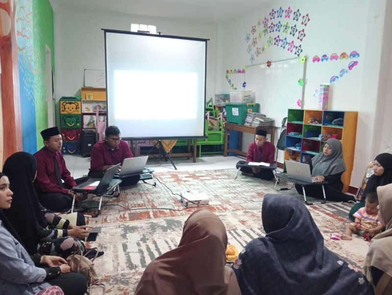 Komite Kuat Sekolah Hebat: Akhir Tahun Komite TKIT Nurul Hikmah III Purwakarta yang Bersejarah